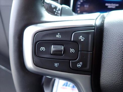 Used 2025 Chevrolet Silverado 1500 LT Trail Boss w/ Convenience Package II AWD/4WD image 16