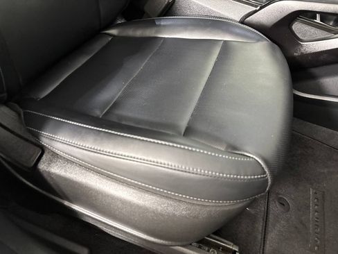 Used 2025 Kia Telluride S FWD image 33