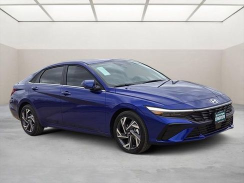 New 2026 Hyundai Elantra Limited image 1