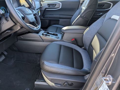 New 2025 Ford Bronco Sport Outer Banks w/ Outer Banks Tech Package+ AWD/4WD image 8