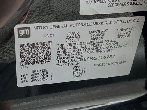 Used 2025 Chevrolet Silverado 1500 RST AWD/4WD image 35