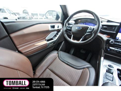 Used 2023 Ford Explorer King Ranch w/ Technology Package AWD/4WD image 9