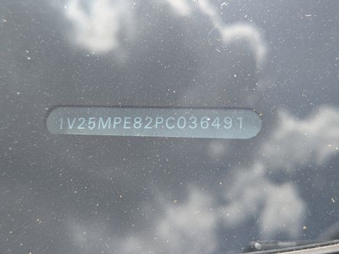 Used 2023 Volkswagen ID.4 S image 6