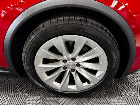 Used 2017 Tesla Model X 75D image 16