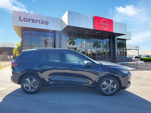 Used 2024 Ford Escape ST-Line w/ Tech Pack #1 image 4