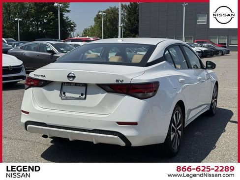 Used 2023 Nissan Sentra SV w/ SV Premium Package FWD image 5