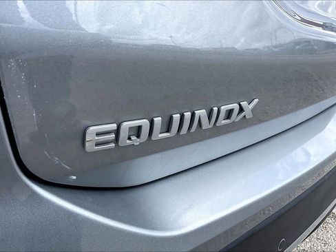 Used 2024 Chevrolet Equinox LT FWD image 21