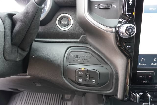 Used 2026 RAM 3500 Laramie AWD/4WD image 55