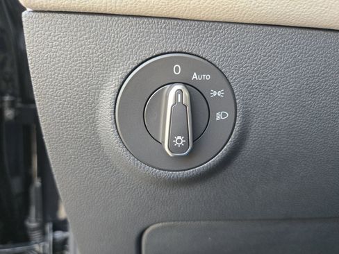 New 2026 Volkswagen Taos S image 15