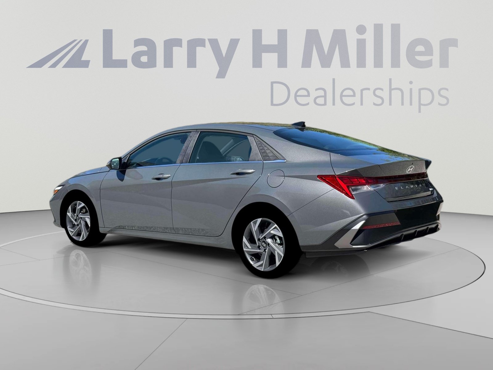 New 2026 Hyundai Elantra Limited FWD image 6
