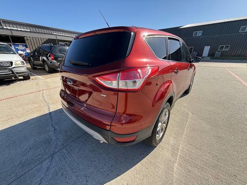 Used 2016 Ford Escape SE image 29