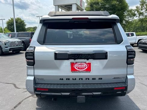 Used 2025 Toyota 4Runner Platinum AWD/4WD image 8