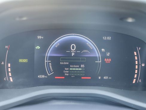 Used 2025 Toyota Camry LE FWD image 22