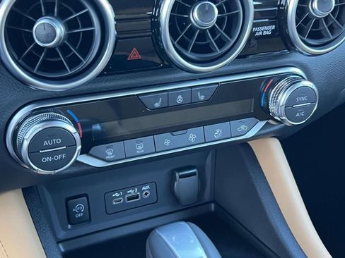 New 2025 Nissan Sentra SV w/ SV Premium Package image 15