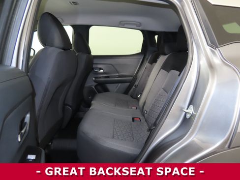 Certified 2025 Nissan Kicks SV w/ Charging Package image 9