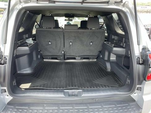 Used 2025 Toyota 4Runner SR5 AWD/4WD image 6