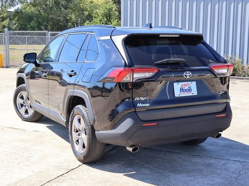 Used 2023 Toyota RAV4 XLE image 2