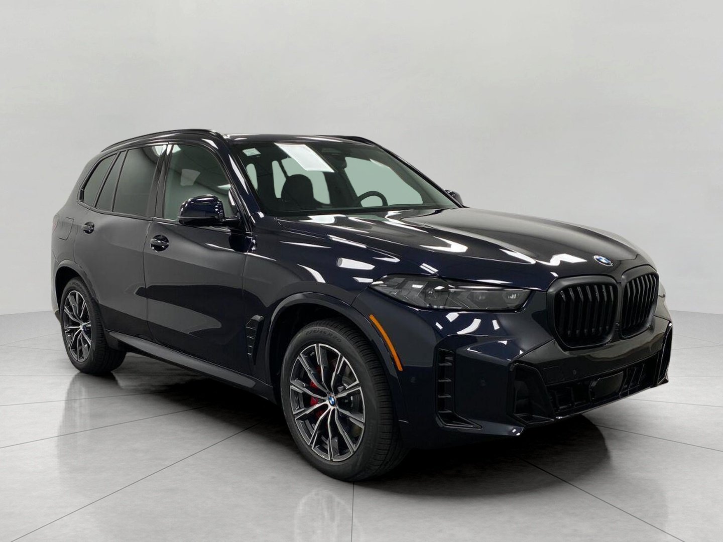 New 2026 BMW X5 xDrive40i w/ M Sport Package AWD/4WD image 1