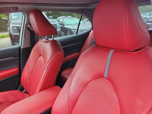 Used 2019 Toyota Camry XSE FWD image 18