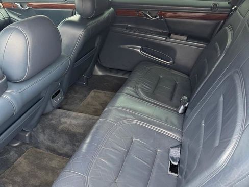 Used 2001 Cadillac De Ville Limousine image 8