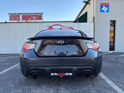 Used 2015 Scion FR-S image 4