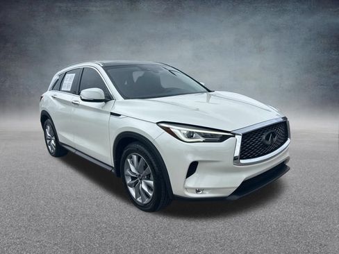 Used 2021 INFINITI QX50 Luxe FWD image 2
