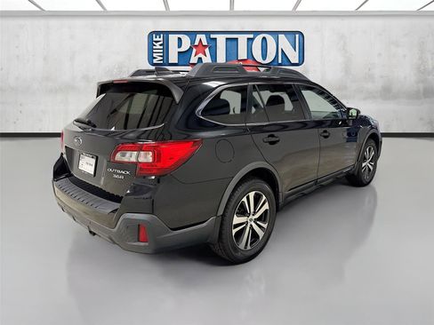 Used 2018 Subaru Outback 3.6R Limited image 7