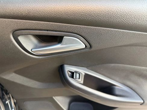 Used 2015 Ford Focus ST image 35