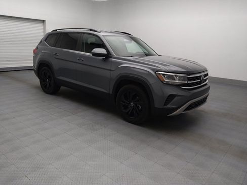 Used 2023 Volkswagen Atlas SE w/ Black Wheel Package FWD image 11