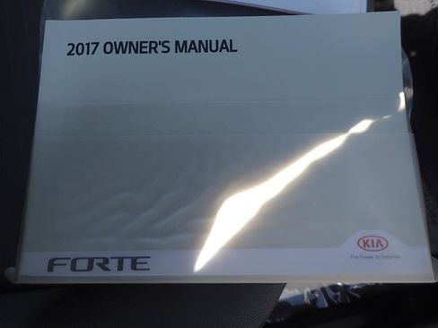 Used 2017 Kia Forte LX w/ LX Popular Package FWD image 24