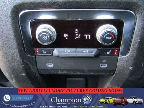 Used 2022 GMC Yukon Denali image 10