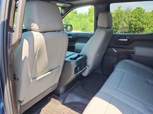 Used 2021 GMC Sierra 1500 SLT w/ SLT Premium Plus Package AWD/4WD image 17