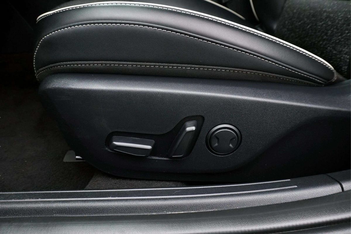 Used 2025 Kia K4 GT-Line w/ GT-Line Sunroof Package FWD image 17