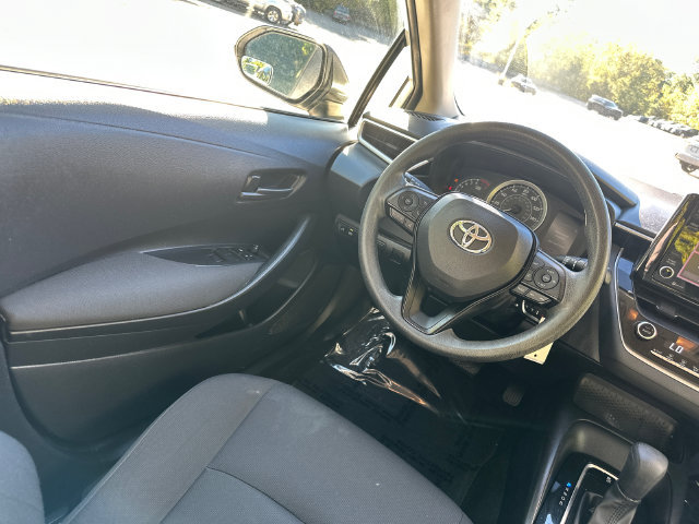 Used 2022 Toyota Corolla LE FWD image 18