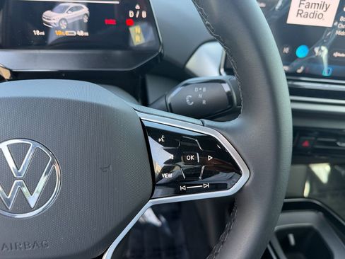 New 2026 Volkswagen ID.4 Pro image 16