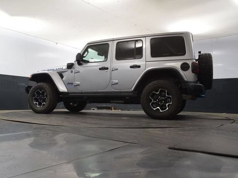 Used 2021 Jeep Wrangler Unlimited Rubicon 4xe w/ Steel Bumper Group AWD/4WD image 34