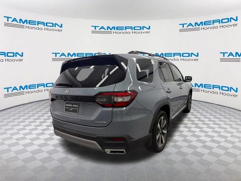 Used 2023 Honda Pilot Touring image 5