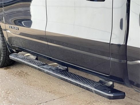 Used 2019 RAM 1500 Big Horn image 11