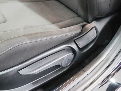 Used 2025 Hyundai Elantra Hybrid FWD image 20