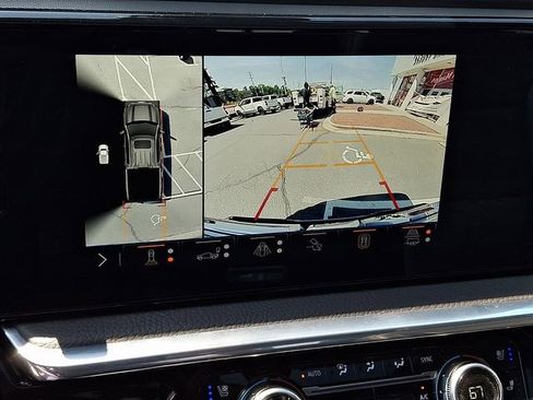 Used 2025 GMC Sierra 1500 Denali w/ Technology Package AWD/4WD image 15