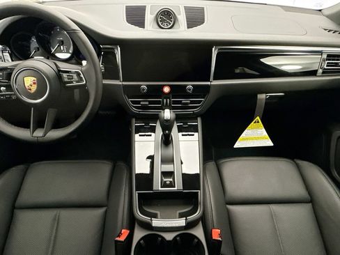 Used 2026 Porsche Macan AWD/4WD image 26