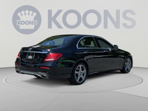 Used 2018 Mercedes-Benz E 300 4MATIC image 11
