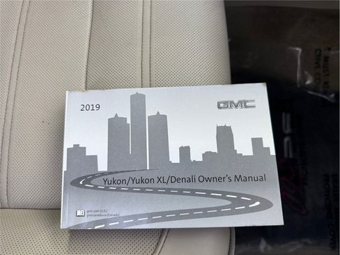 Used 2019 GMC Yukon Denali w/ Denali Ultimate Package AWD/4WD image 43