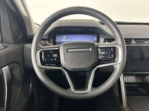 Used 2025 Land Rover Discovery Sport S image 14