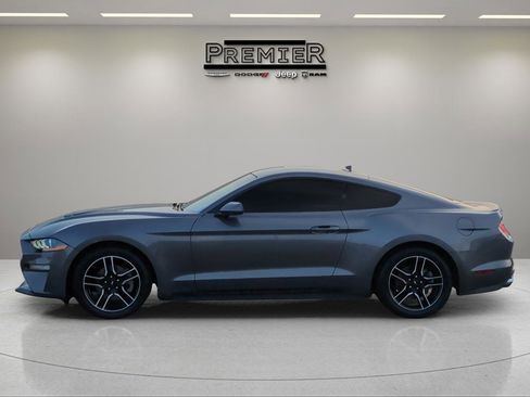 Used 2022 Ford Mustang Premium image 11