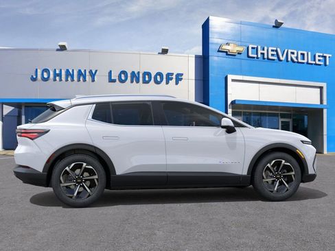 New 2026 Chevrolet Equinox EV LT image 5