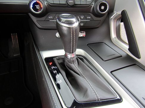 Used 2018 Chevrolet Corvette Grand Sport RWD image 17
