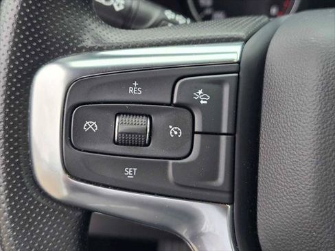 Used 2025 Chevrolet Blazer LT AWD/4WD image 31