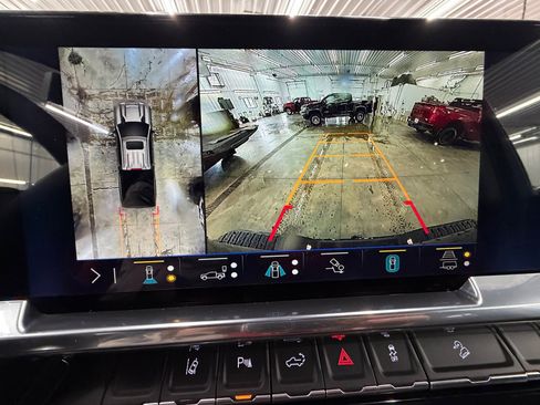 New 2026 Chevrolet Silverado 2500 LT w/ Trail Boss Package AWD/4WD image 19