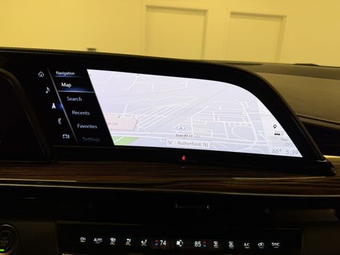 Used 2023 Cadillac Escalade ESV Luxury image 15